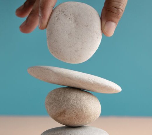 stack of rocks balancing